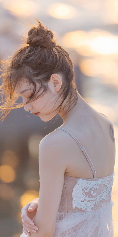 爱游戏电竞官网-曹缘展现强大心理素质与赛场韧性，冠军专访曹缘